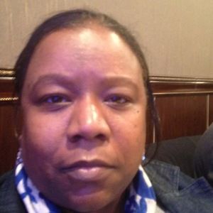 Meet your Posher, Roxanne